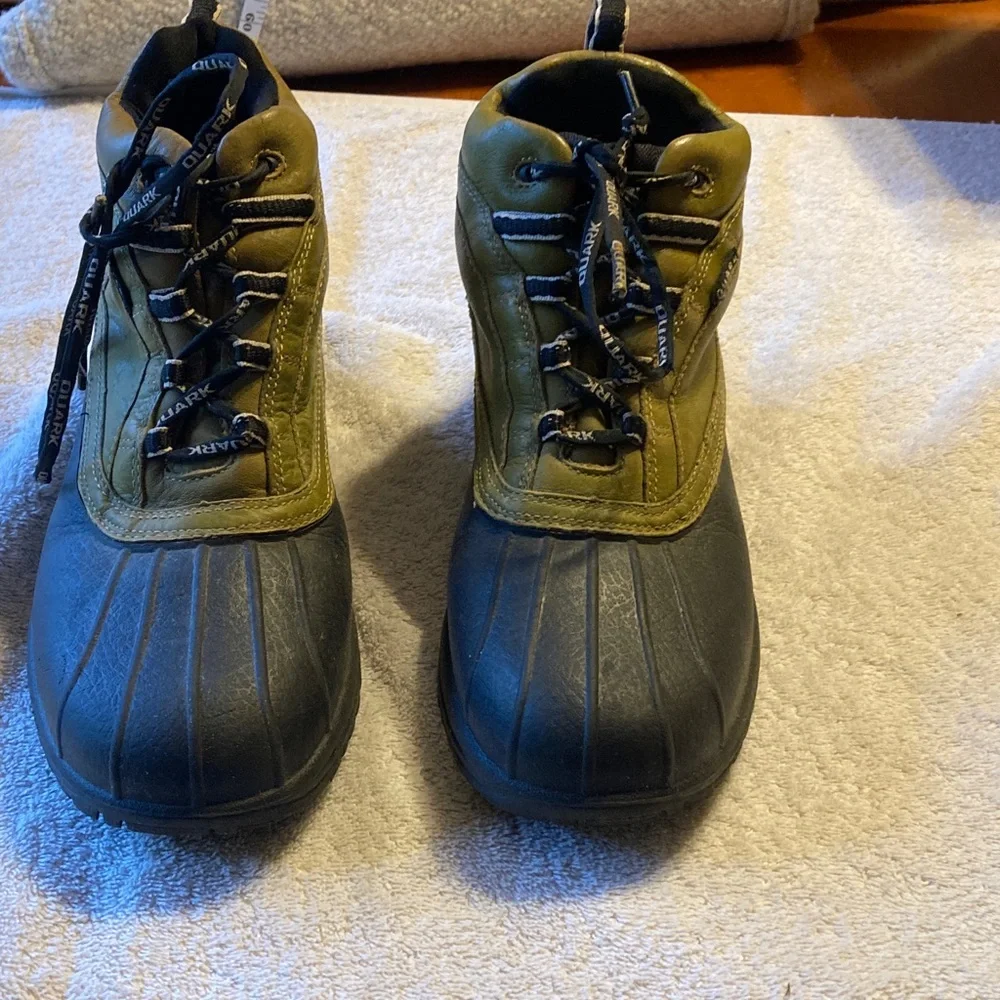 Quark Women's Olive and Black Winter Boots - Picture 1 of 6